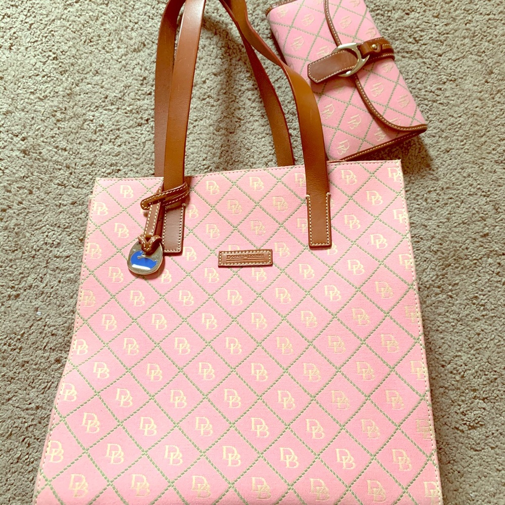 Dooney and Bourke purse and wallet.